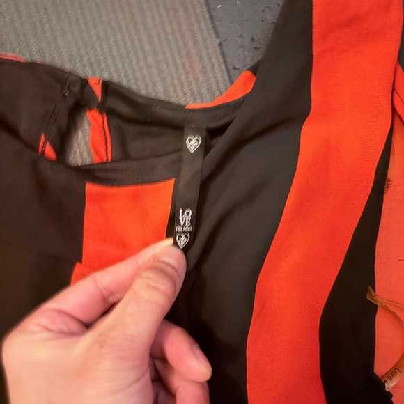 ❤️🖤 Y2K LOVE CULTURE RED & BLACK CHEVRON DRESS 🖤❤️ - Picture 3 of 5